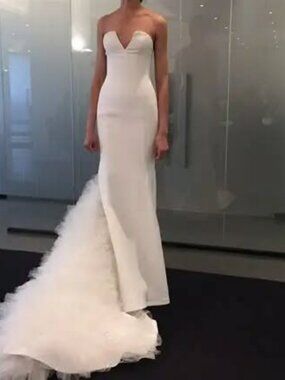 Vera Wang Wedding Dress